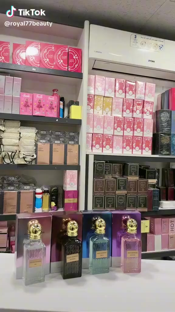 عطور رهيبه ثباتيه وفوحان 48ساعه🫶 
شكد ما احجي عنها قليل🫀
عباره عن حمضيات زهور نضافه 🥰

الكل راح يسالج شنو عطرج الي مخليته 😍

الاصلي 💯


**إذا كنت صاحب هذا الإعلان وتريد حذفه لأي سبب، رجاءا أرسل رسالة إلى الدعم الفني**