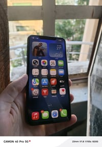 ايفون ١١ برو ماكس ذاكرة ٦٤ مبدل شاشة اصلية السعر ٢٠٠الف مكاني دورة ٠٧٨...