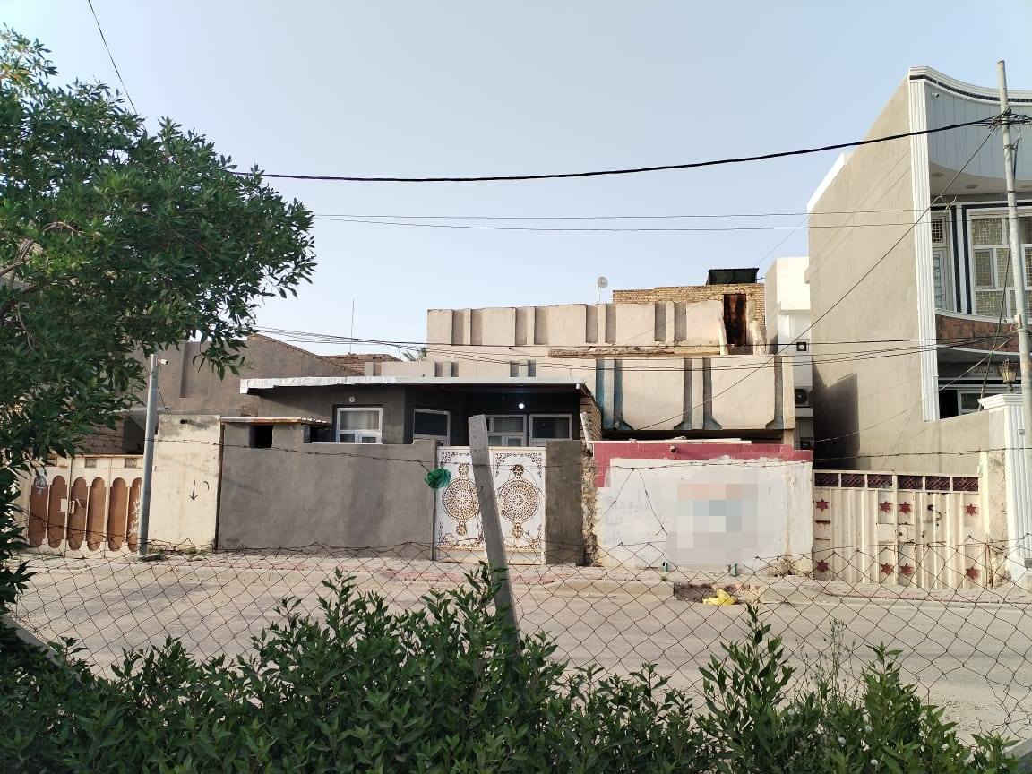 ا علان دار البيع  /🚩 

دار اللبيع طابو صرف المساحة 254 /طابقين

بناء ال ٩٠  /

⏰ السعر 160 بي مجال سعر مناسب /🚩 

العنوان حي العسكري الأول خلف مدرسة الرقيه /
الدار يقع على ساحه حديقه /

الواجهة 12 ونص النزال 20 ونص

يحتوي الدار على
مشتمل 
استقبال صاله مطبخ ♨️ 
غرفه نوم عدد 4
صحيات داخليه وخارجيه /🛁 

مراجعة مكتب قصر الباشا للعقار /🚩 

العنوان المكتب شارع أسواق طيبه /🚩 
مجاور أسواق دجله /🌠 

مكتب احمد الشمري للأستثمار وتطوير /
العقاري /

⏰ الاشتراك متابعه 🚩 الصفحه /👉 
🛑 تجدون أكثر العروض /👌

الاتصال على الرقام التاليه /☎️ 
 
( *********** )  👉  📞

( *********** ) 👉 📞 

-----------------------------------------------------------
