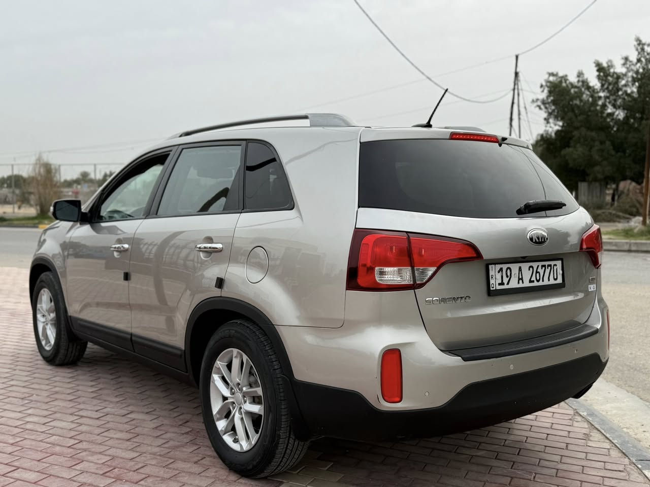 سورنتو مديل 2014 حادث امريكه جاملغ. بدون دواخل شرط. واني رشيت البنيد اثر جراد سياره جديده وجاهزه من كلشي رقم كربلاء بسمي  7راكب قطعتين تبريد كامره خلفيه حساس خلفي اشاير بل مري مكاني كربلاء السعر اتصل وتدلل ***********
