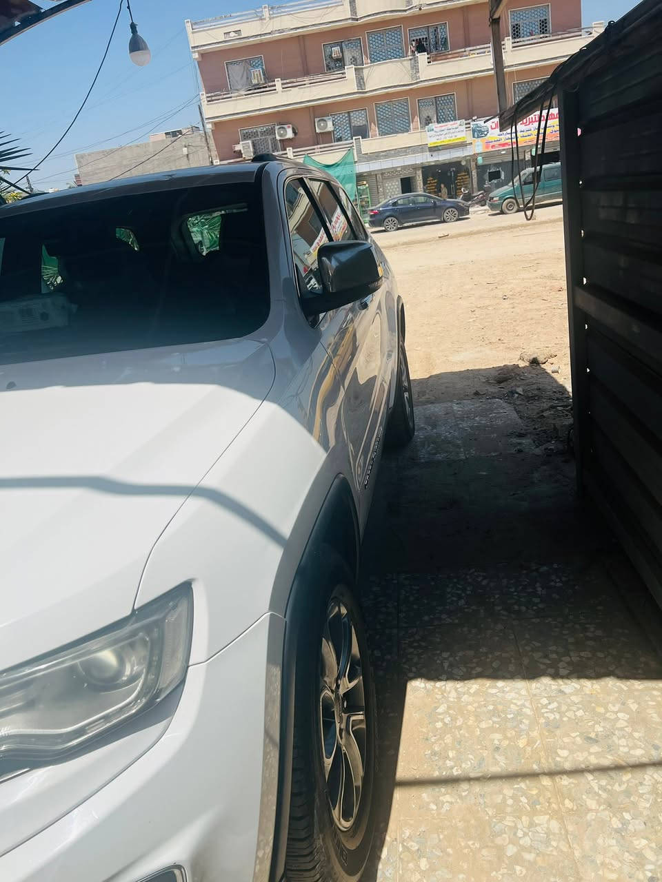 السلام عليكم عندي جيب موديل 14خليجي باسمي للبيع السعر 230ورقه ***********للستفسار السونار مرفق بالصور شيطلع غيرالسونار اني اتعهدبيها
