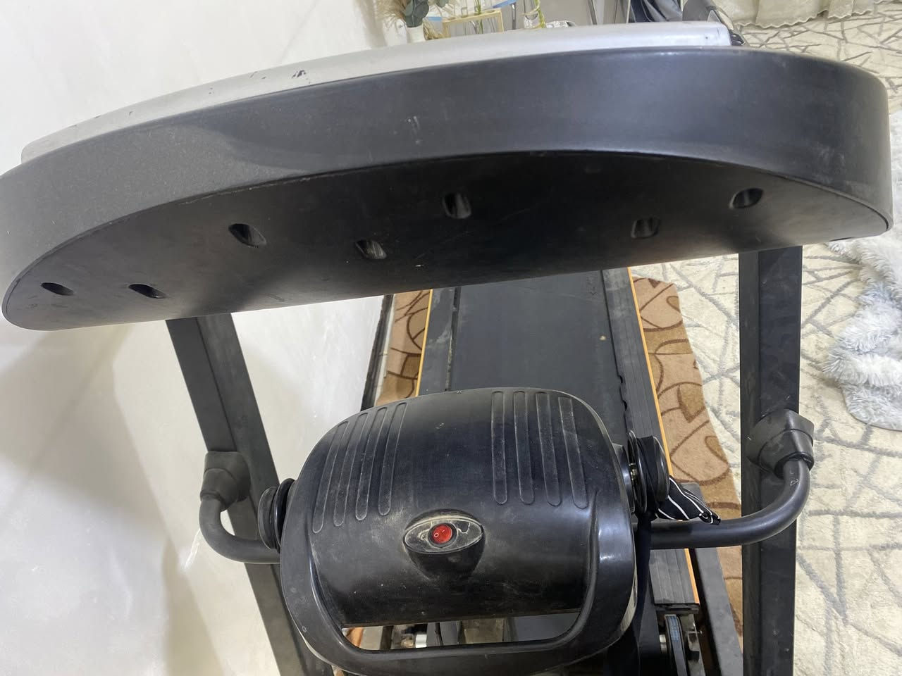 جهاز جري للبيع حجم كبير يتحمل وزن ١٥٠ شغال بس موديله قديم السعر ١٠٠ وبي مجال


**إذا كنت صاحب هذا الإعلان وتريد حذفه لأي سبب، رجاءا أرسل رسالة إلى الدعم الفني**