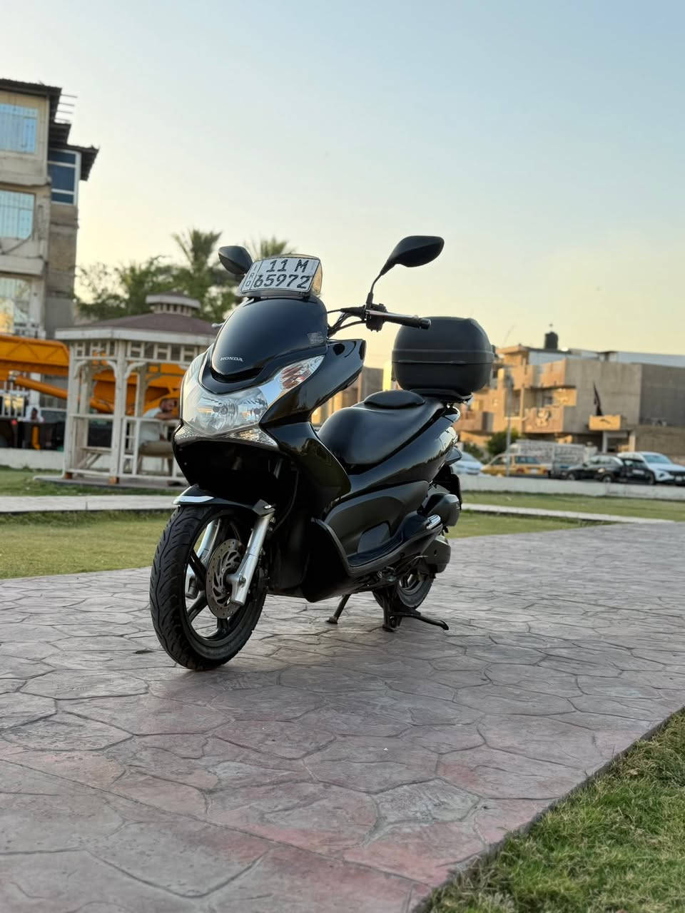 🤗🙋‍♂️السلام عليكم .💎💎💎
للبيع دراجه (bcxجيل الاول )مرقمه بغداد  
‼️الاهم .والمهم.نضام.الوحيد.بكل الدراجات،GEPS.نضام المتابعه.الفوريه
والتحكم في الهاتف  اطفاء فوري (يعني انسه تنباك)عوف السويج وأمن ‼️
‎الصناعه:ياباني  
حجم المكينه (125cc)
(‎ شلعه :ومعدل.فولل )
.

جنطه بلاديه +سيبايه اصليه . بلاديه.    قاعد رقم بلاديه رياضيه 
‎المحرك:نضيف كلش  برغي ممفتوح. 
‎كشر مثل مشوفون بصوره  نضيف كلش
‎٪؜ ‎دراجه كشر ومكينه نضافتا٩٩  
‎كامله أيٌ نقص مابيها‎    
دراجه مميزه ونضيفه وحلوه بلخير علياخذها  ‎  ((((((دراجه نضيفه كلش حلوه  .جوهره💎💎)))))) 
‎متواجد بغداد 
‎(لاستفسار (.***********
واعتذر .عدم ذكر السعر .اتصل،وتدلل
الدراجه مرقمه بسمي شرط التحويل
