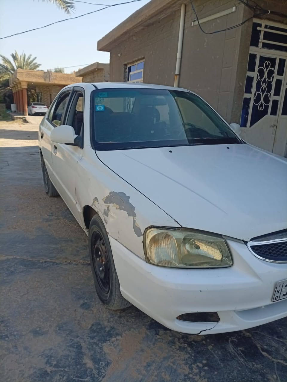 سلام عليكم اكسنت فيرنا للبيع موديل 2001رقم بغداد سيارة بأسمي كير محرك خير من الله سيارة مصبوغة عام بيهة طخة بجاملغ خفيفة تبريد نقص غاز السعر 43وبيها مجال بسيط العنوان بغداد اليوسفية معمل زينب الرقم ***********
