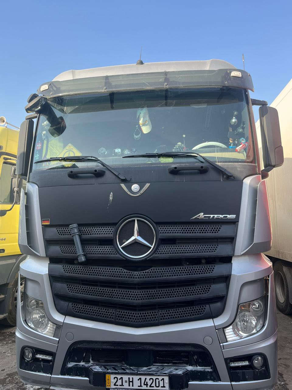 ١مديل ١٥ حجم ٤٥ سياره كفاله عامه من كلشي 
***********  ٣ دفاتر
