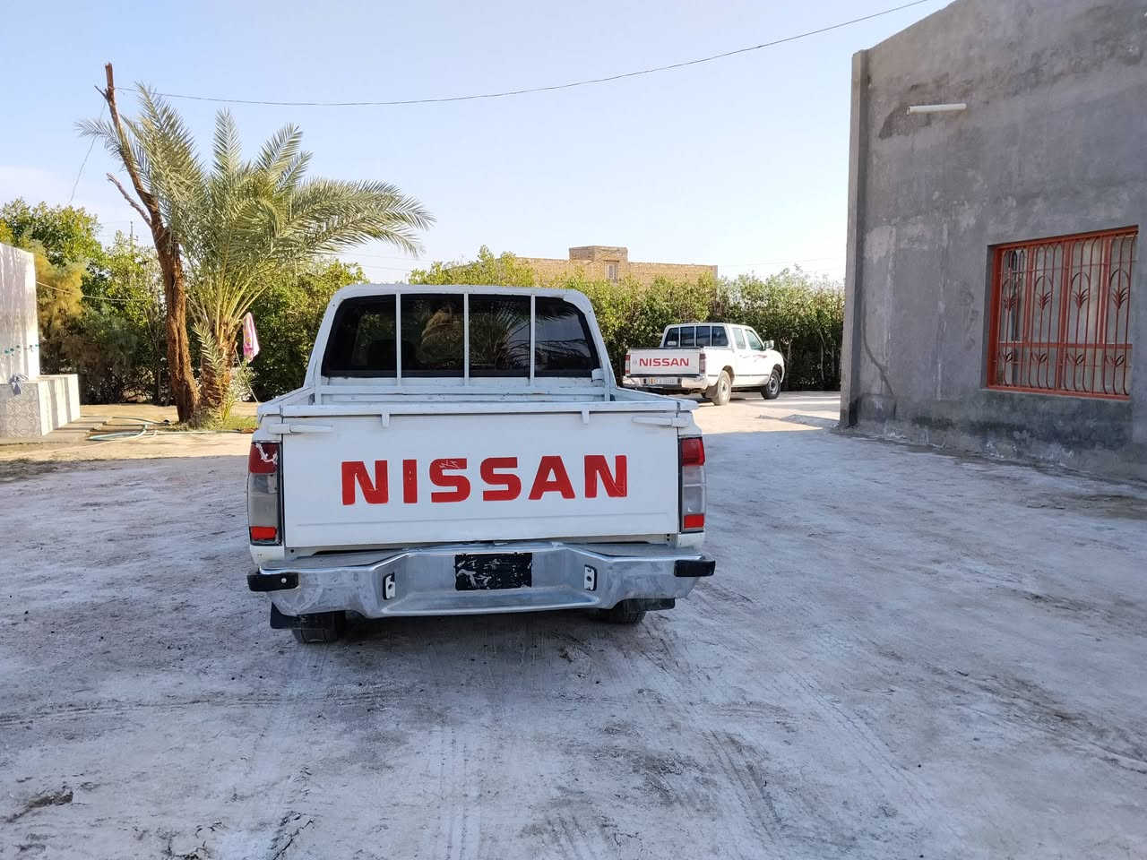 سلام عليكم بيكم نيسان للبيع موديل 2003 سياره مزاد مصبوغ عام كير ومحرك شرط. اسعر 45 ورقه وبيه مجال للشراي.  *********** مكان سماوه
