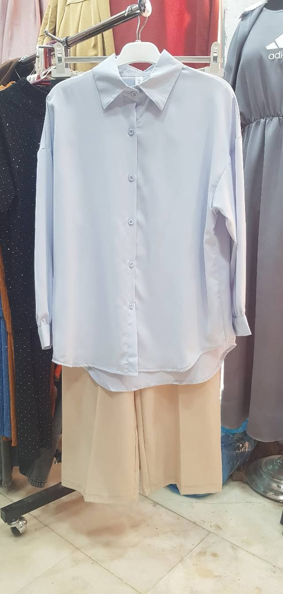 قميص 15
بنطرون 15
قميص 15000 +  بنطرون 15 = 30
عنوان محل ازياء ترتيل ستور للألبسه النسائية شارع الهوى فرع الجم النسائي مجاور صالون نرجس 
https://www.facebook.com/share/1C3548Ju92/ حساب الفيس
حساب الانستا https://www.instagram.com/ta__tt2333?igsh=MWl6c2VveDJobzFqOA==


**إذا كنت صاحب هذا الإعلان وتريد حذفه لأي سبب، رجاءا أرسل رسالة إلى الدعم الفني**