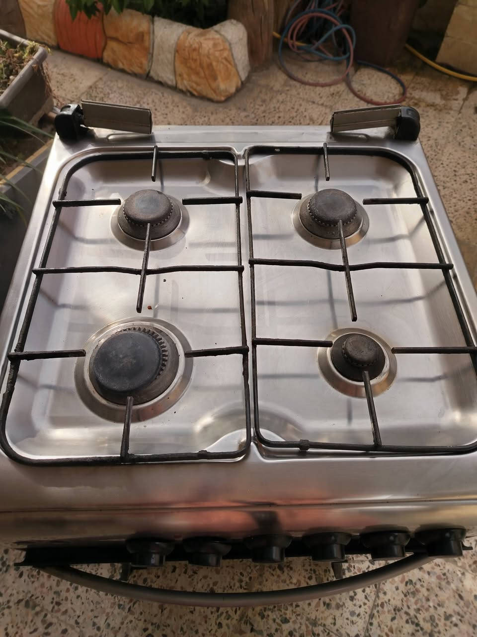 طباخ للبيع مستخدم ***********
