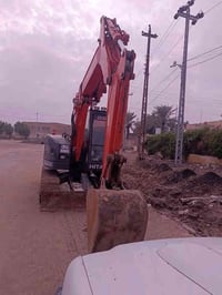 حفارة زت ثري • موديل 2013 • حجم 75