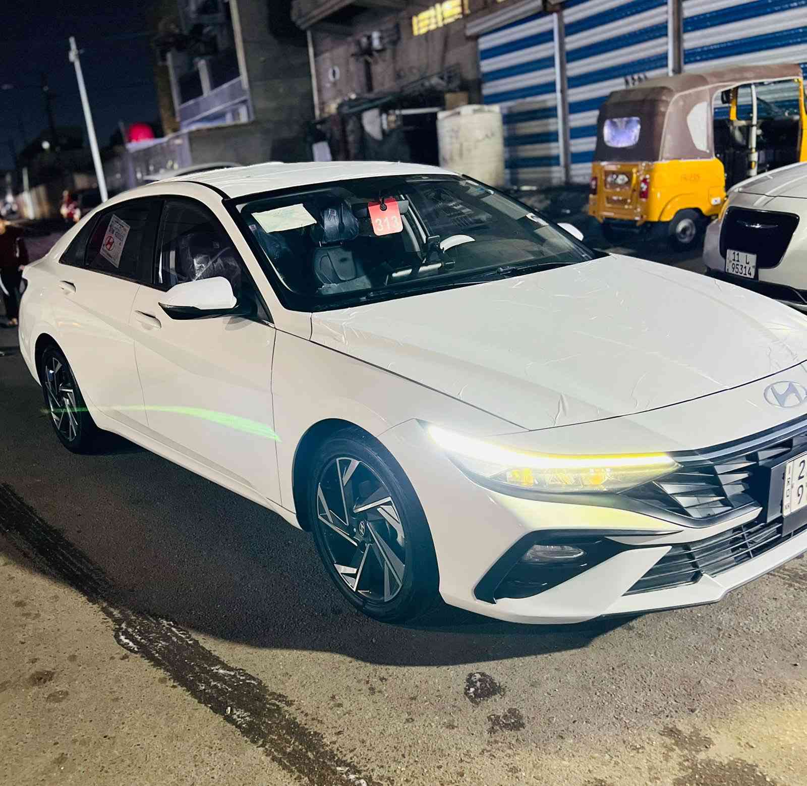 لبيع موديل 2024 خليجيه كفالا عامه ماشيه 60 مكينه 1600دبل نوزل سعر 140 مكانها بغداد ***********
