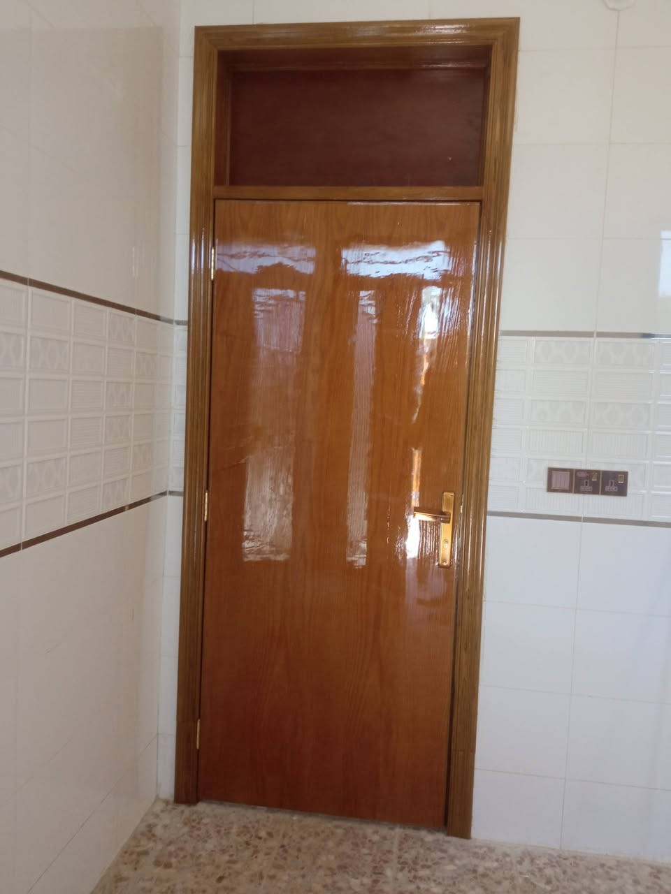 سليم الخفاجي لصياغة الاخشاب والديكور والتجاره لتحويل الخشب الخام الي لوحه فنيه العمل حسب طلب الزبون أنته عليك بس تحتار والباقي علينا لاستفسار الاتصال على ***********
