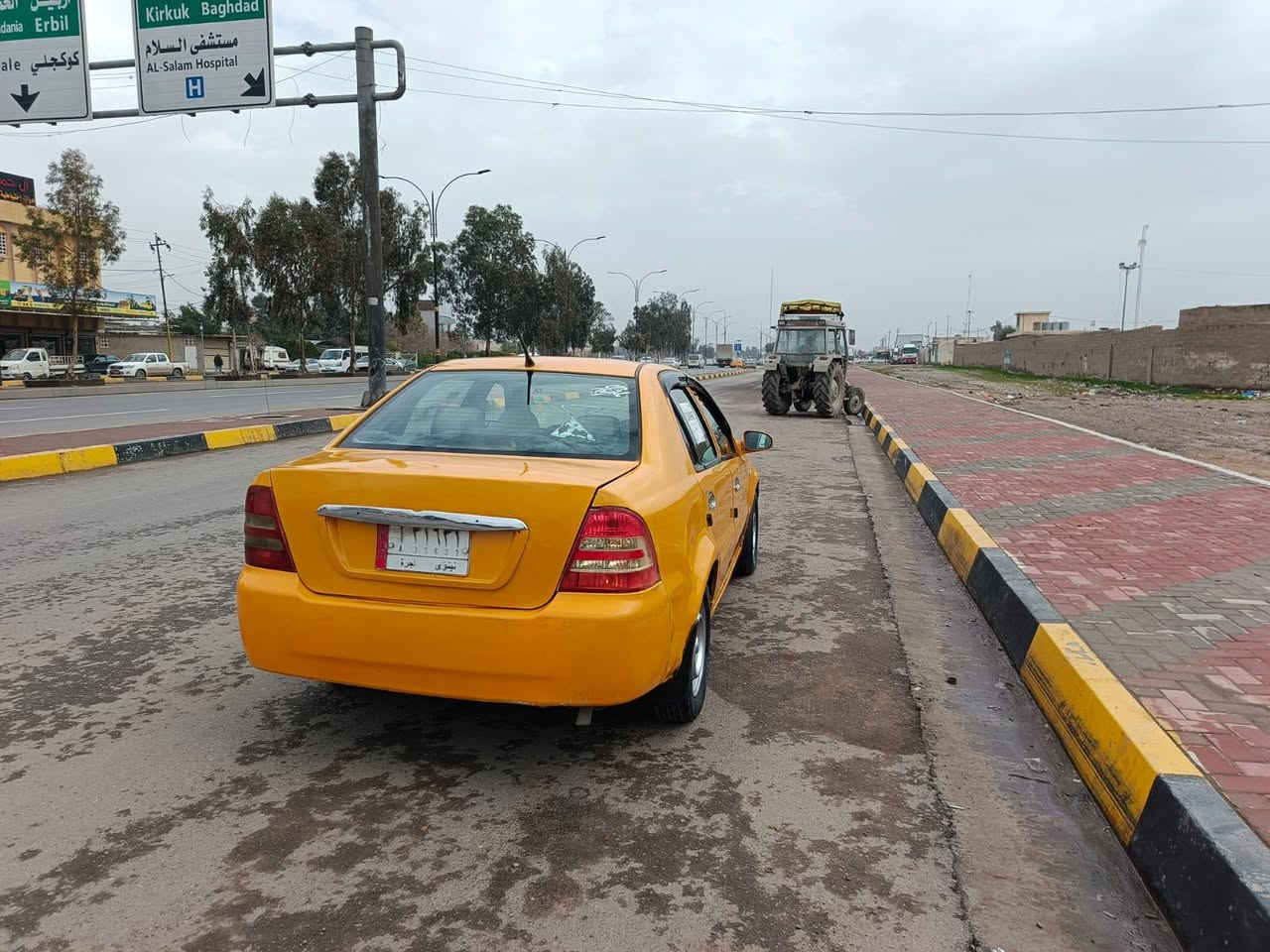 السلام عليكم اخوتي
سي كي 2012 نينوى 
محرك شرط 
كير شرط 
كاربون بيه 
سنويه ساقطه 
هيئه عليه ينزل من سعرها 
غرامه صفر 
سياره بدون صبغ بيه شغلات خفايف بس يعني لأصبغ حزام بيه ولاصبغ عام بيه قطعه وحده والدوائر مصلحه شرط الوكاله والتحويل والتواصل 
 ***********
