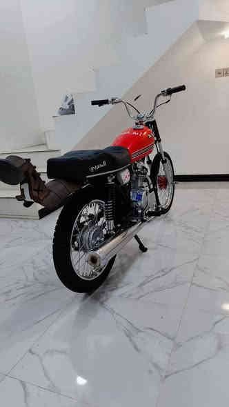 السلام عليكم دراجه للبيع شاصي ارشه 12 وتعميره 25 اوراق صولي 800 او بيها مجال قليل مكاني دوانيه حي العسكري الثاني ***********
