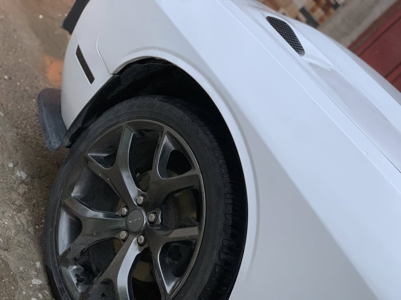 سلام عليكم عارض تشالنجر للبيع 2019 SXT
محرك 3600 V6

بصمة شاشة كبيرة تبريد قطعتين 

سيارة حلوة نضيفة 

حادثها جاملغين صبغ و بنيد صبغ 

سيارة سعر بلاش 165 وبيها مجال بيع او مراوس 

رقم الهاتف ***********

مكاني حي العامل بغداد
