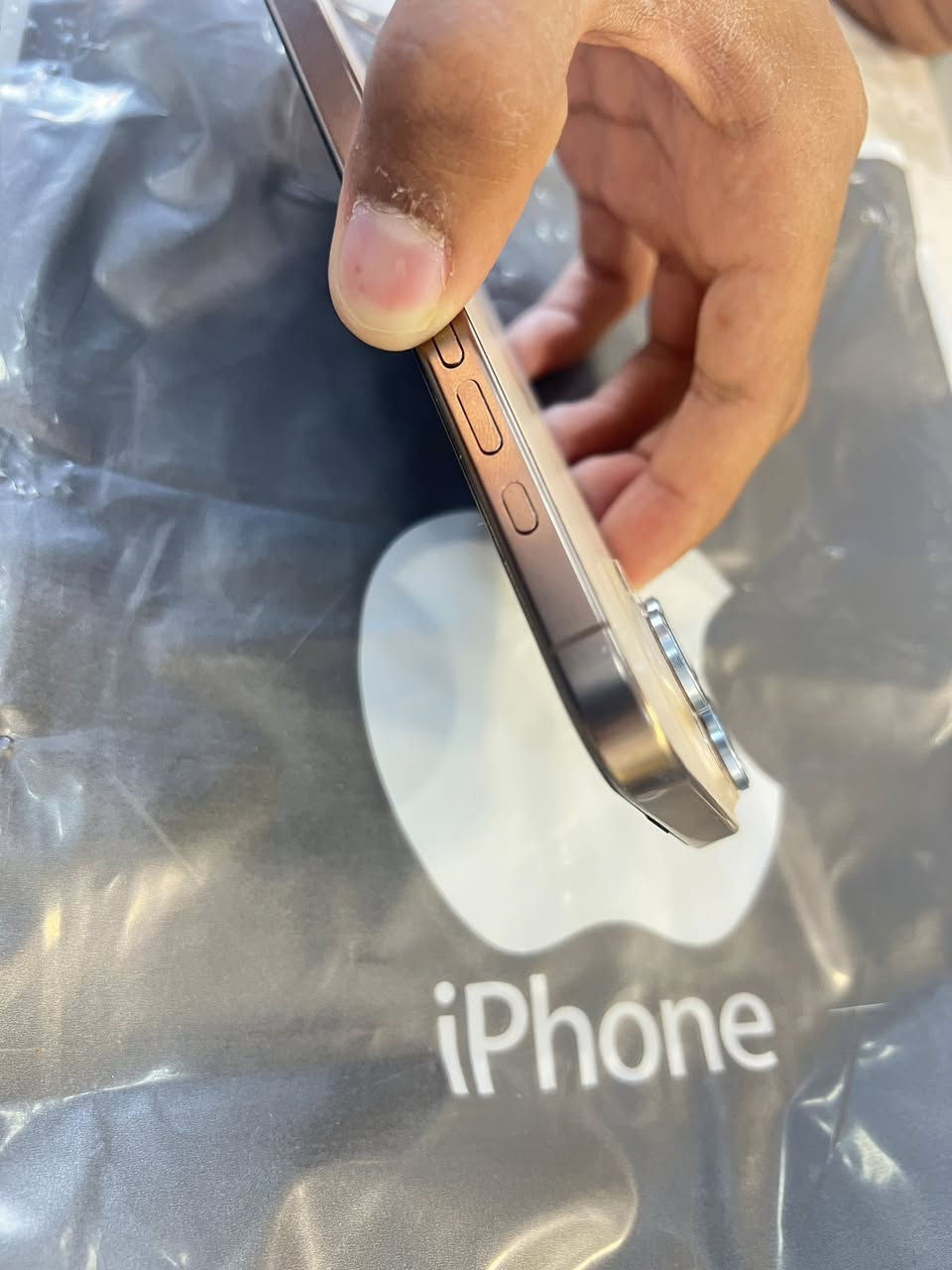السلام عليكم للبيع

iPhone16 Pro Max

الجهاز حيل نضيف 
بطاريه 91
شرط الفحص ما مبدل بيه شي 
ذاكره 256
الجهاز كله شغال 
السعر مليون 425الف وبي مجال 

للستفسار ***********

العنوان صلاح الدين العلم
