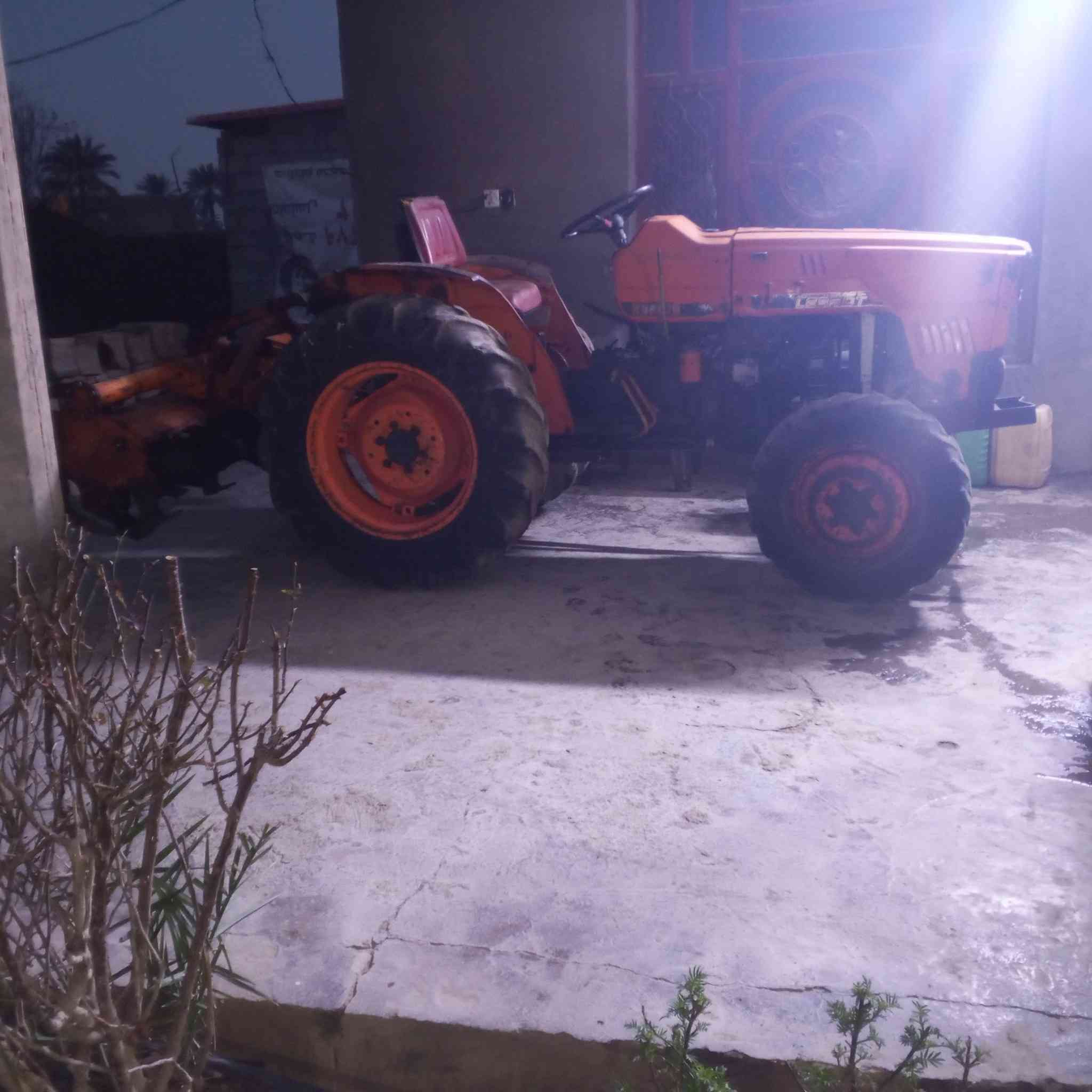 سلام عليكم للبيع كابوته 85 مكينه جديده العنوان صلاح الدين قضاء الدجيل الاستفسار على  ***********
