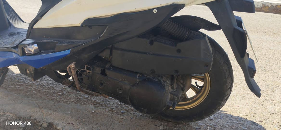 ماطور هاوجي رص كشرة نضيف بس لمحرك تعبان سعره 350 وبي مجال عنوان رمادي شارع 60


**إذا كنت صاحب هذا الإعلان وتريد حذفه لأي سبب، رجاءا أرسل رسالة إلى الدعم الفني**