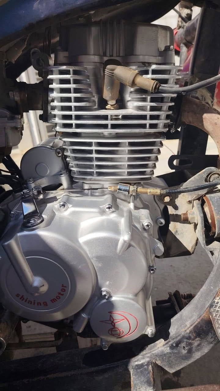 سلام عليكم ستوتة جاهزة رقم ابض مداور ثاني يوم تايرات جدد اكسن جديد  مكينة 26 برغي مامفتوح بيهة السعر مليون 300بيهة مجال لطيبين التصال عل رقم ***********
