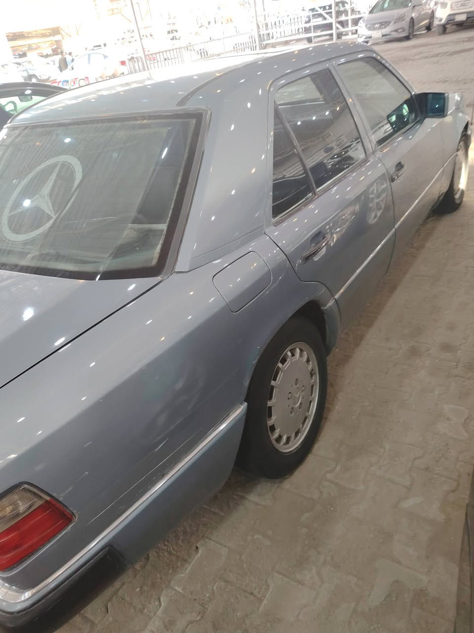 سلام عليكم
للبيع
 مارسدس مديل ٩٠ مكينه ثنين ونص بلادي سيارة مصبوغه عام جمالية ما عدئ قمارة ما مصبوغه رقم بغداد كير مكينه حلوات السعر 68$ورقه بيهة مجال عنوان نجف كوفه الاتصال ***********
