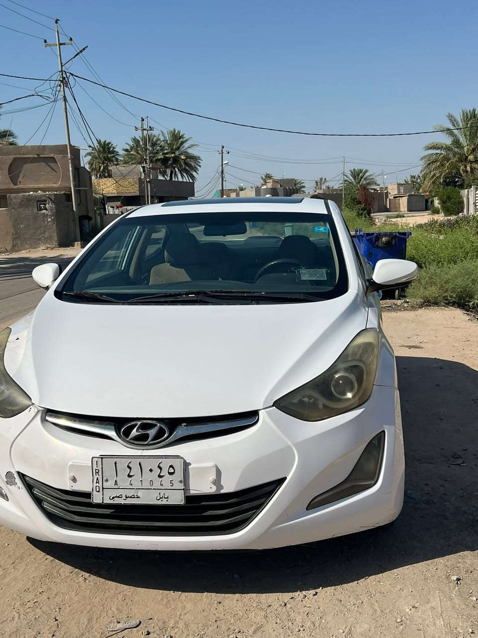 السلام عليكم النترا للبيع مديل ٢٠١٤ خليجي
السياره نضيفه تبريد ثلج مكينه نظيفه كير حداديه خير من الله 
محرك ١٨٠٠ فتحه سقف دواخل السياره جديده جاهزه مال جناي 
بيهه جاملغ مبدل جهت السدر السياره بسمي تحويل ثاني يوم للاستفسار اكثر اتصل عل رقم ***********
