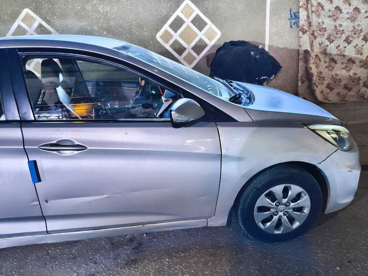 اكسنت 1600 خليجي بدون صبغ مقفولة فقط مكانات بارد بيه موجودة بلصورة  غيره ماكو رقمه كربلاء ومكان السيارة كربلاء بأسمنه السيارة 95 وبيه مجال للاتصال رقم الوالد *********** آسياا
اثير  ***********
