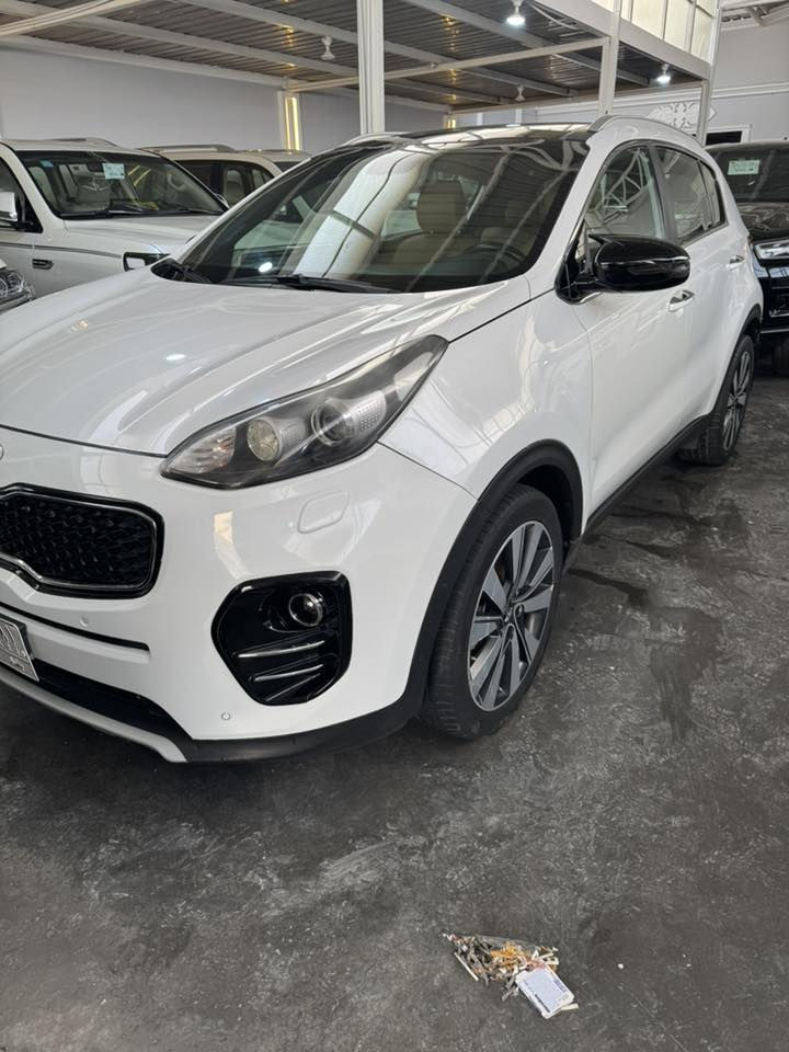 سلام عليكم
سبورتج 2019 خليجي ماشيه ١٠٠ كم فول مواصفات بصمه بنوراما تحكمات تبريد منفصل بيها باب مبدل وجاملغ صبغ  جديده رقم بغداد ومكانها بغداد سعر ***********
