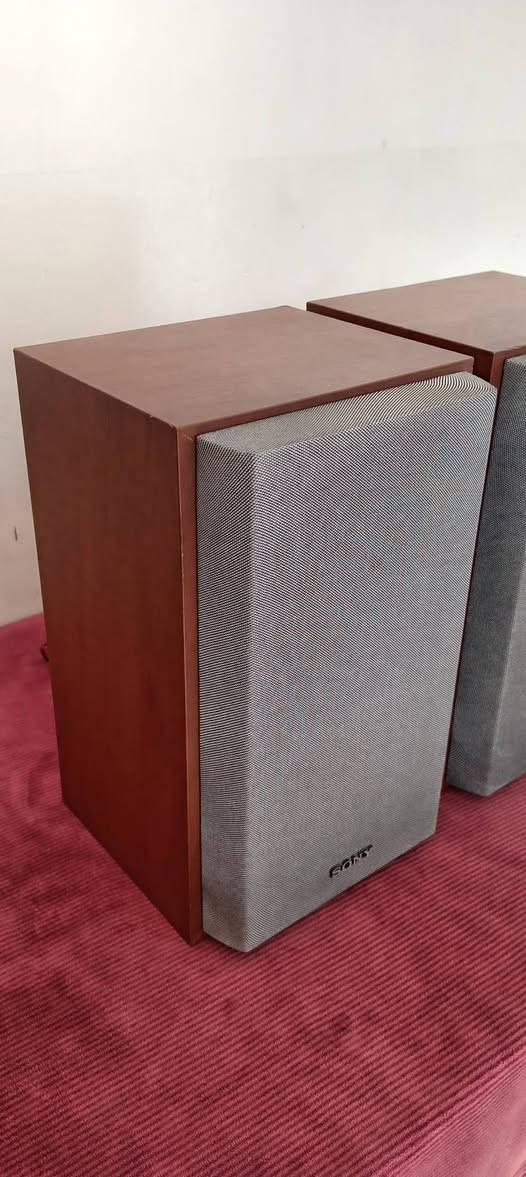 السلام عليكم زوج سماعات نوع سوني شغالات وجدد لوك وزن ثقيل صوتهن ضخم وعالي سعرهن 35 مع التوصيل


**إذا كنت صاحب هذا الإعلان وتريد حذفه لأي سبب، رجاءا أرسل رسالة إلى الدعم الفني**