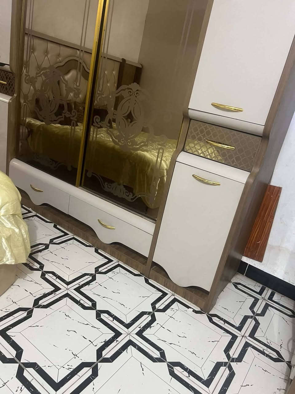 غرفة اخشاب تركي للبيع
نضيفه ١٠ قطع
مكانه ناصريه مركز
شراي
اتصل اوواتساب
***********
