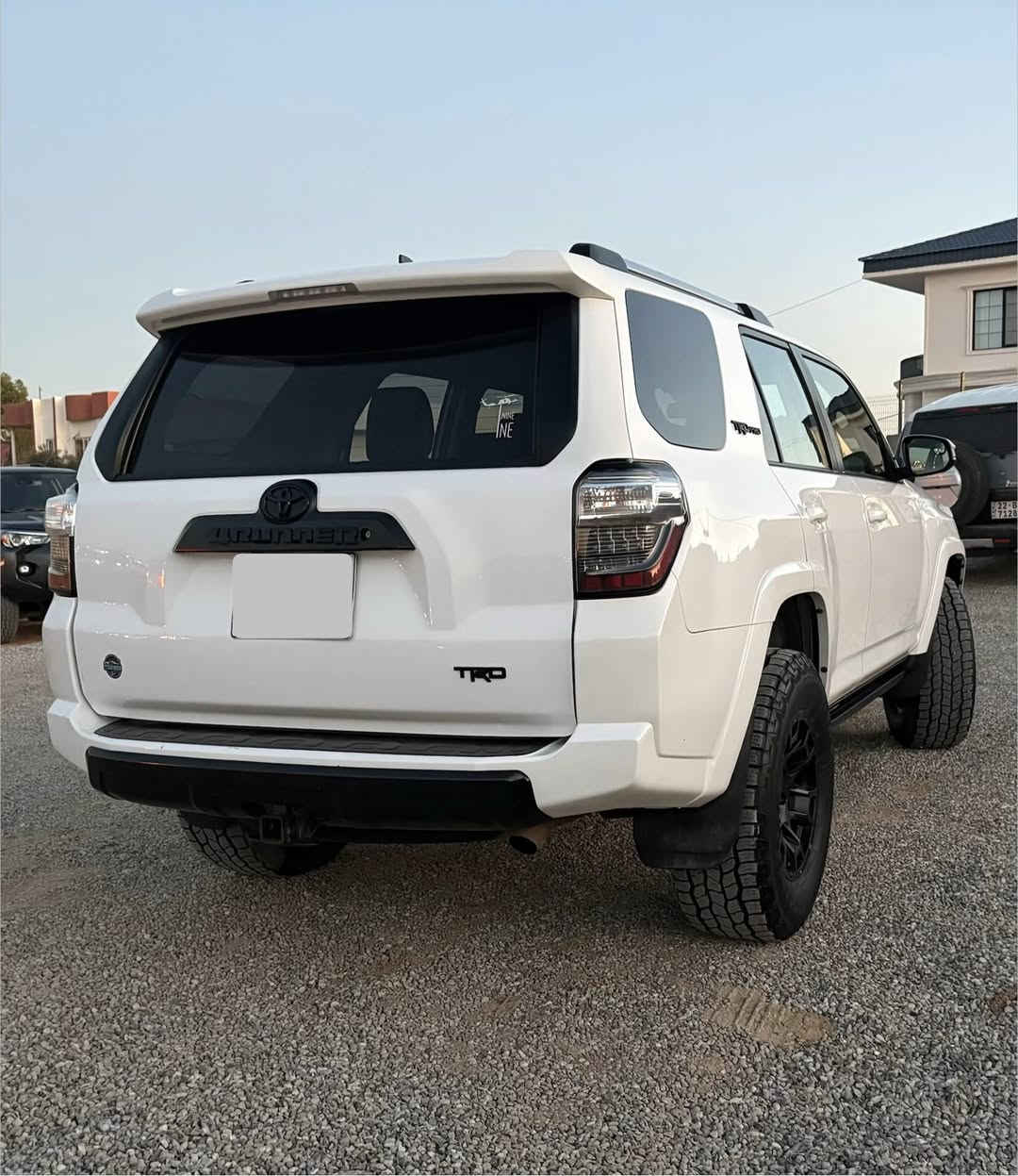 السلام عليكم
TOYOTA  4RUNNER TRD PRO 2016

وارد أمريكا  

محرك 6 سلندر v6 

سيارة  كلين تايتل 

ايرباك  سليم  

فور ويل ( 4*4 ) 

دبل trd بلادي

درع trd بلادي

ويل trd بلادي

دوسات كهربائي

نظام زحف

كاميرة خلفية 

داخلية اسود   

كشن أمامي كهربائية 

كشن جلد هيتر

لايتات عدسة زينونة 

تحديد سرعة 

حجم تايرات ١٧ كوبر امريكي

خمسه راكب 

ماشي 158 الف ميل

سعر ٢٨٠$ بيها مجال

باقي تفاصيل داخل صور  

مكان اربيل 

 واتساب 

***********

