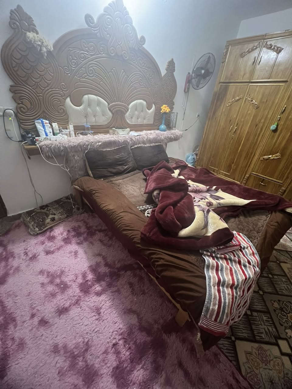 غرفة عراقي للبيع نظافة فون***********
