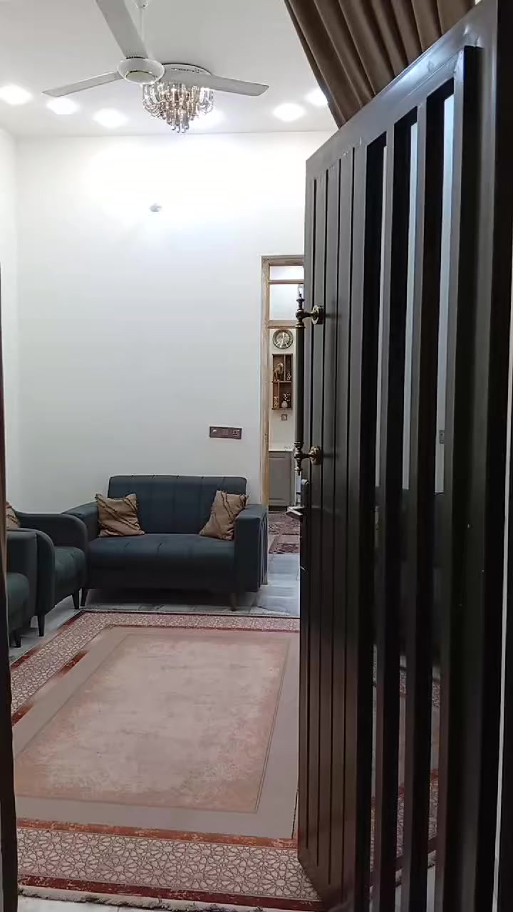 السلام عليكم 
اخوان مشتمل للبيع  مساحة 70 متر الغزالية خلف مركز شرطة الغزالية مباشرتا مربع زاهر بناء 2025 درجة اولى 
للتواصل واتساب ***********
