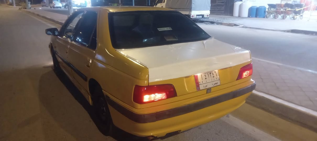 بيجو بارص 2011
سنويه جديده مصفره هيئه وغرامات 
راعيهة بلبصره كبل اوديك يمه يريد تحويل 
مكينه وكير نضيفات لاتبخير لاتنقيص  
كهربائيات كلهة شغاله 
حداديته لكدام جديده تايرات لكدام جدد 
قوايش عبوه فيتبم  نوزل بلك واير بلك جويتر كله جديد 
نقصها دبلات خلفيه وتايرات لوره تعبانات 
سعرها 26وبيهة مجال لشراي 
***********
