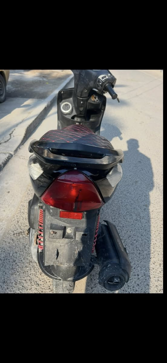 سلام عليكم دراجه ماكس ثعلب 
دراجه مكينه ناعمه شلعه حلوه معدلها 
دراجه مابيها اي تبخير او تنقيص السعر 500 مكاني العطيفية او المنصور ***********خط +واتساب
