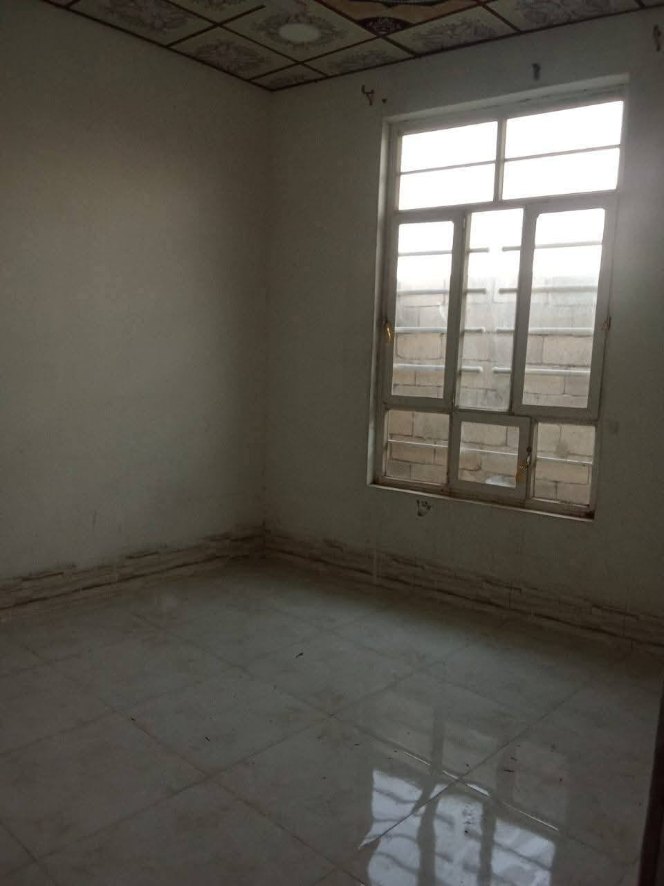 سلام عليكم ورحمة الله يوجد بيت للبيع زراعي في حي الحشد مساحة ( ١٣٥) متر يتكون البيت من ( استقبال + مطبخ + غرفتين نوم) قريب على التوزيع القديم للاستفسار أكثر خاص او الاتصال على الرقم الموجود ( ***********) (***********) مكتب دلالية حسين التميمي بلدروز حي الحشد مقابل التوزيع الجديد نستقبل كافه العروض الأراضي والدور السكنية
