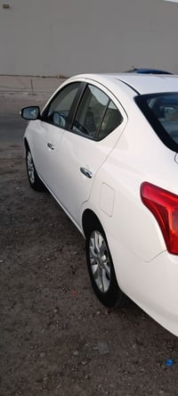 / سيارة للبيع نيسان سني موديل ٢٠٢٥ رقم اربيل المواصفات ٤ جام كهرباء وت...