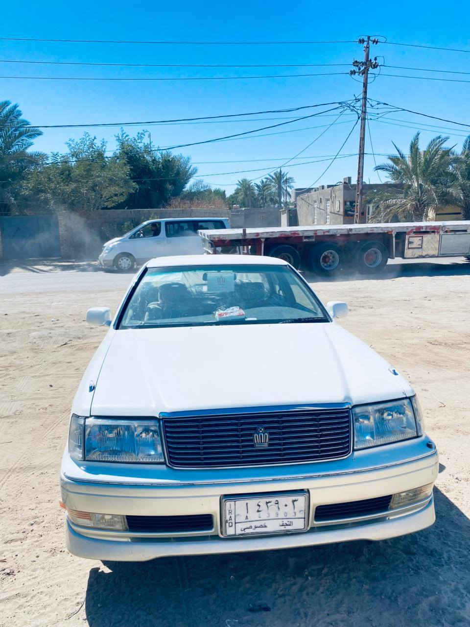 سلام عليكم راس الثور فلات موديل 2000 اصل رقم نجف وراعيها يمي مكفوله من الكص والعيب الشرعي مداور ثاني يوم مكان السيارة بالمناذرة سعرها 95 وبيها مجال للشراي 
رقم الهاتف ***********
