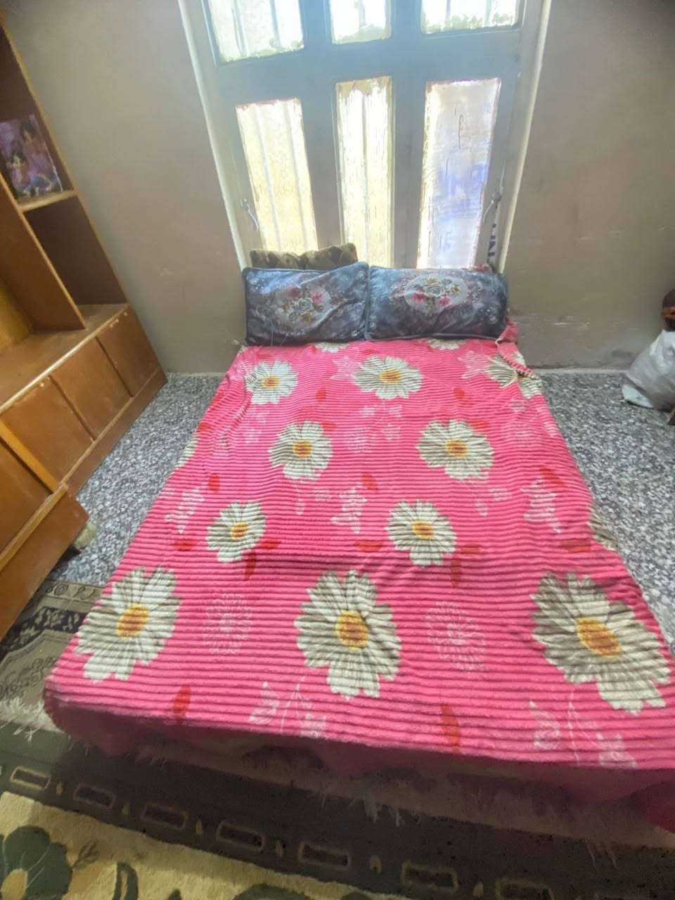 غرفه للبيع
*********** ومتواجد عله الفيس
