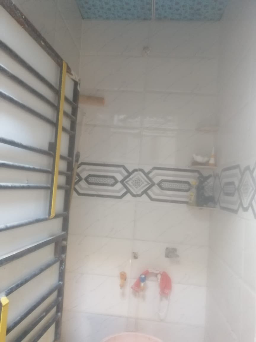 اللهم صلى على محمد وآل محمد
⛳️ بيت مساحه  100 متر مربع 

⛳️لبيت ركن عله شارعين

⛳️بي غرفه وصاله جبيره  ومطبخ وصحيات خارجيه وداخليه 

⛳️نقصه فقط صاله مخمر  وديوانيه ماكامله

🎯 عنوان (الدجين _شارع حجي كشكول )

☎️  *********** اتصال + واتساب 

@الجميع

#ماء

#كهرباء

#مجاري

سعره مناسب جداً 🥇
