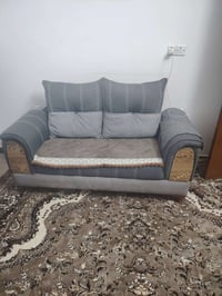 كنبة • صوفا