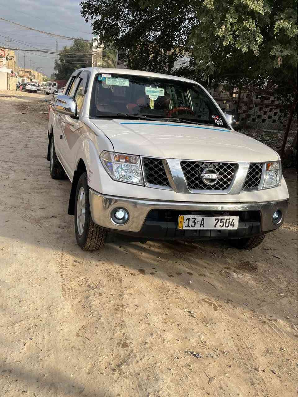 سلام عليكم 
نيفارة للبيع
مديل 2013
رقم ميسان مشروع وطني 
سنوية جديدة 
مكينة وكير مكفول
السيارة جاهزة
الصبغ مكان الشريط الموضح بل صور الباقي مكفول 
مكفولة من الضربة ومن قطعة مبدلة
العنوان بغداد قرب العبيدي 
السعر 108 وبيهة مجال 
رقم الهاتف *********** بغداد, العراق
