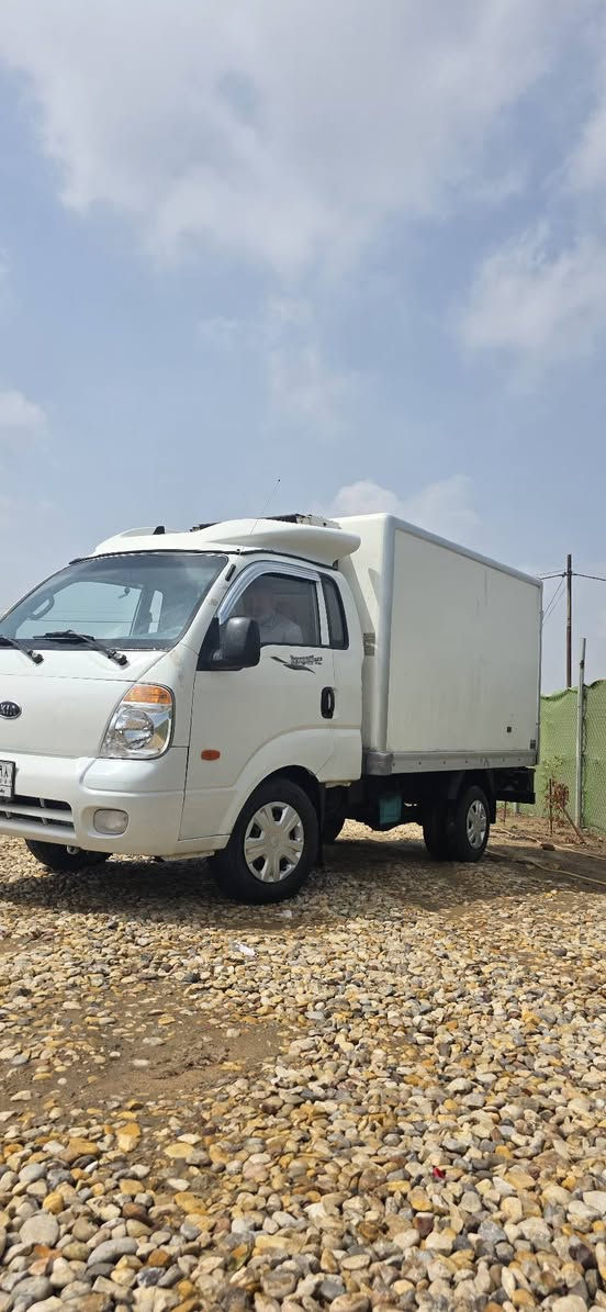 كيا براد موديل ٢٠٠٨رقم بغداد انكليزي باقي عله تسليم لوحات
مكينه مسكر  بم نوزل ميكانيكي 
برادهه تجميد  كبريسر جديد هسه شادلهه 
سياره نظيفه كلش
الاستفسار اخوكم ابو عبدالله ***********
