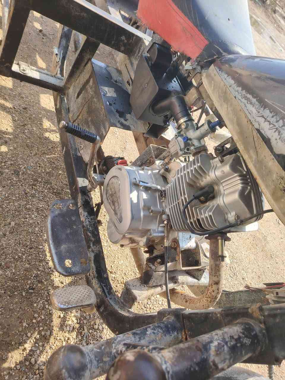 موديل 2014 شاصي مكفول نكره سلف كهربائيات شغاله هورن ضفيره جديده باتري جديد ستوته متروكه جانت عوزها ترتيبات بسيطه اوراقها ضايعه ابيعك كلك 650 وبيه مجال للشراي *********** واتساب موجود
