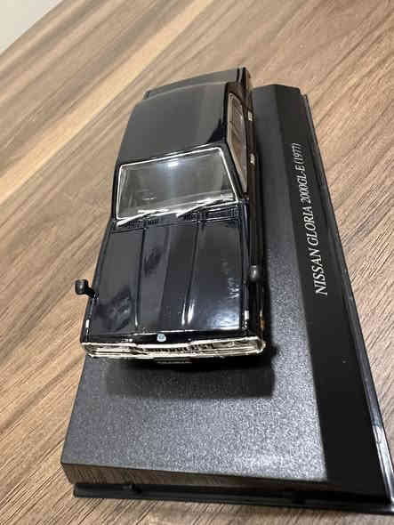 مساء الخير اصدقائي 
Diam 1/43 

سعر القطعه 50$ 

للتواصل خاص او وتساب *********** 

مكاني بغداد
