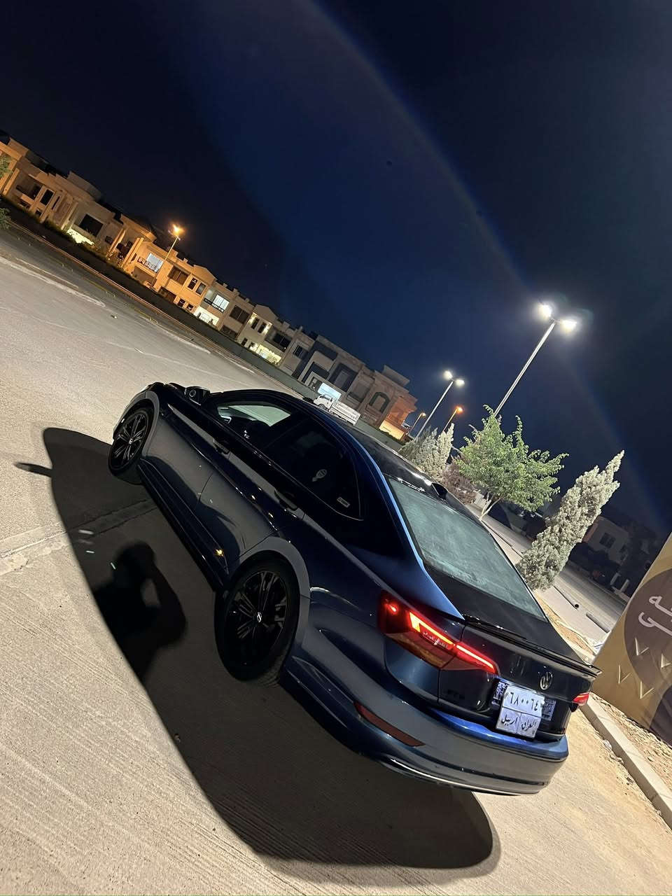 بۆ فرۆشتن
٢٠١٩ مواسەفات S
سندوق سەقف بۆنیت سبوغە
بێ دەعم شتی بەسەردا بەربۆتەوە
قەلبی بێ سبوغە 
ئێڕباگ سوکان و شان 
گێڕ مەکینە رادێتەر کارەبای بەدی گزۆز
هەموی بەشەرتە 
سەیارەکە گێڕ عادیە
سعری ٩٧ وەرەقە و مەعمەلە 
***********
