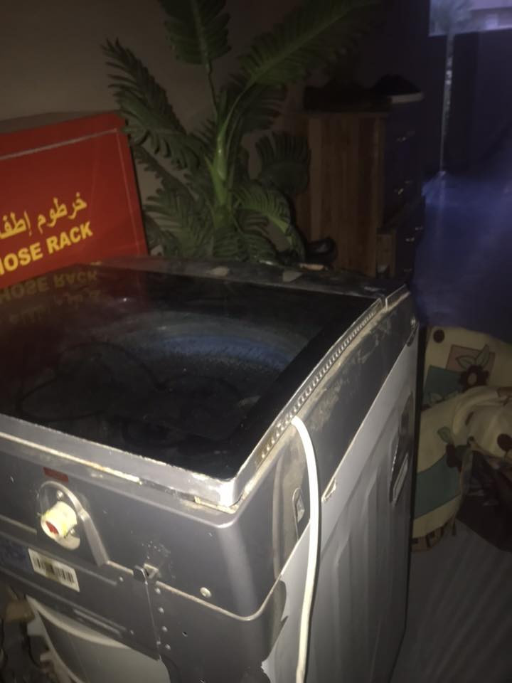 غسالة LG بس الفرة بيهه بطيئة سعره ٧٥  للاستفسار ***********
