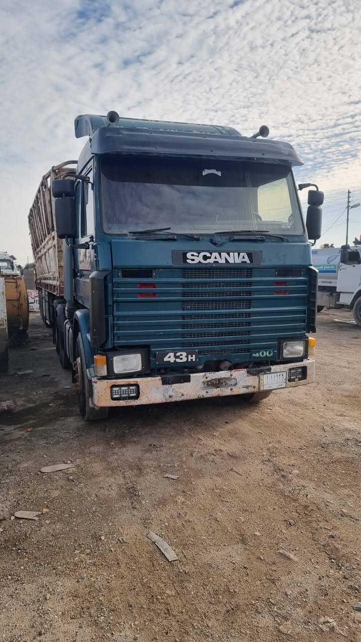 ***********
***********
