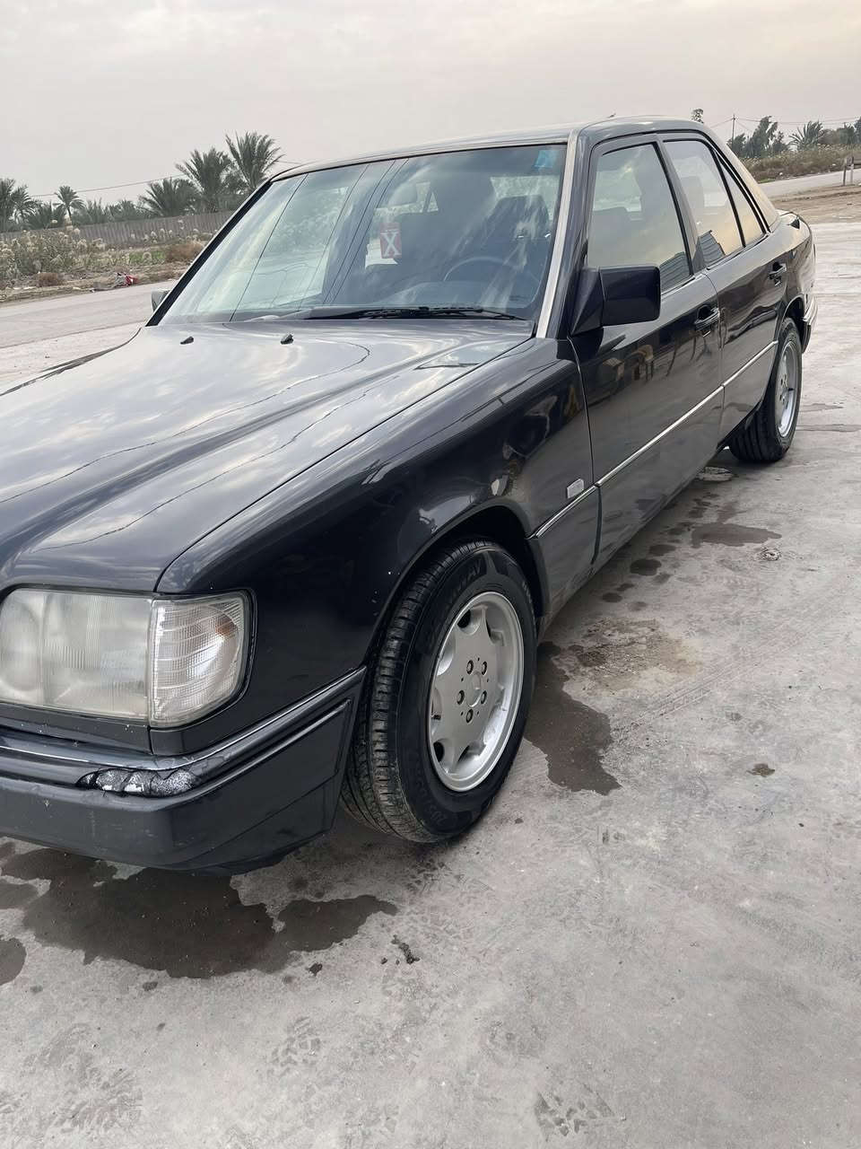 مارسيدس بيبي دب موديل 1991 لون اسود غير محدد مكفوله من ضربه وخياس قواعد دبلات سليمه شرط :؛سنويه 2029 شهر 11 ؛؛تخم تاير صدر امامي خلفي فريز جاهز فقط محتاجله كمبريسر وغاز فقط ،،كير ومحرك خراطيم المرغوب 320 سته سلندر مكفولات  شرط السياره فقط صبغ عام رقم انبار انكليزي الجديد باسمي شرط التحويل مكانهه بغداد المحموديه اليوسفيه  موديل 1991 سعر 65 وبيهه مجال هـ//***********
هـ//***********
متواجد فيس وواتساب ايضا
