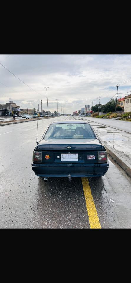 ***********
سلام عليكم 
فكتره موديل 1992
حجم 20
كير محرك شرط 
كاربون بنزين بي
مكاني موصل 
***********
