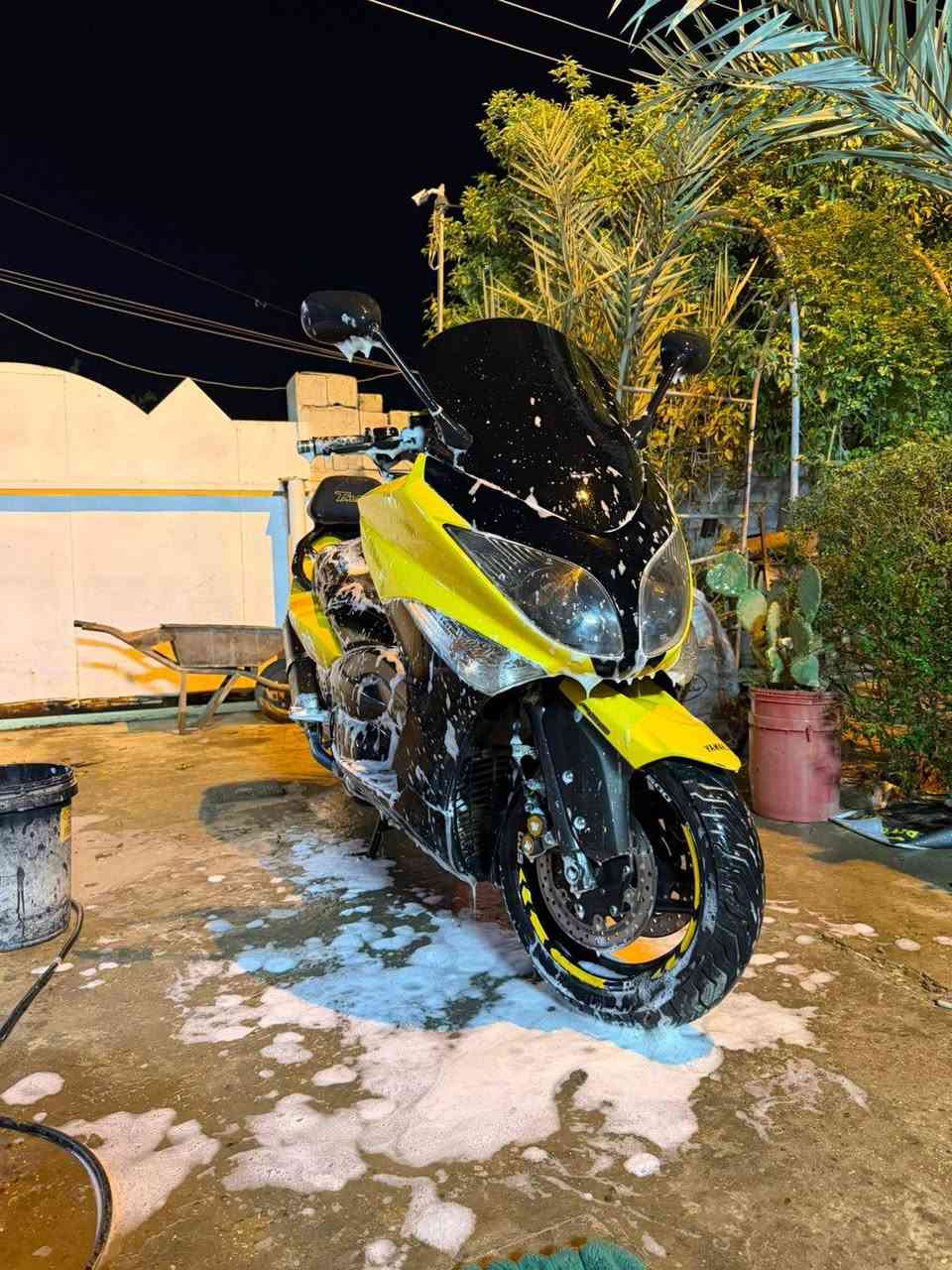 سلام عليكم 
TMX 2011 
رقم وسنويه تحويل ثاني يوم 
دراجه تخبل شلعه معدل تشك الكاع 
عليه كم تزويده
صالنصه رياظي ولبلادي موجود 
كلجات رياضي 
عدسات زنون 
دومشه رياضي 
الدراجه دبل سويج 
ترايك للبصره 
العنوان بغداد ابو غريب 
للستفسار اتصل ***********
