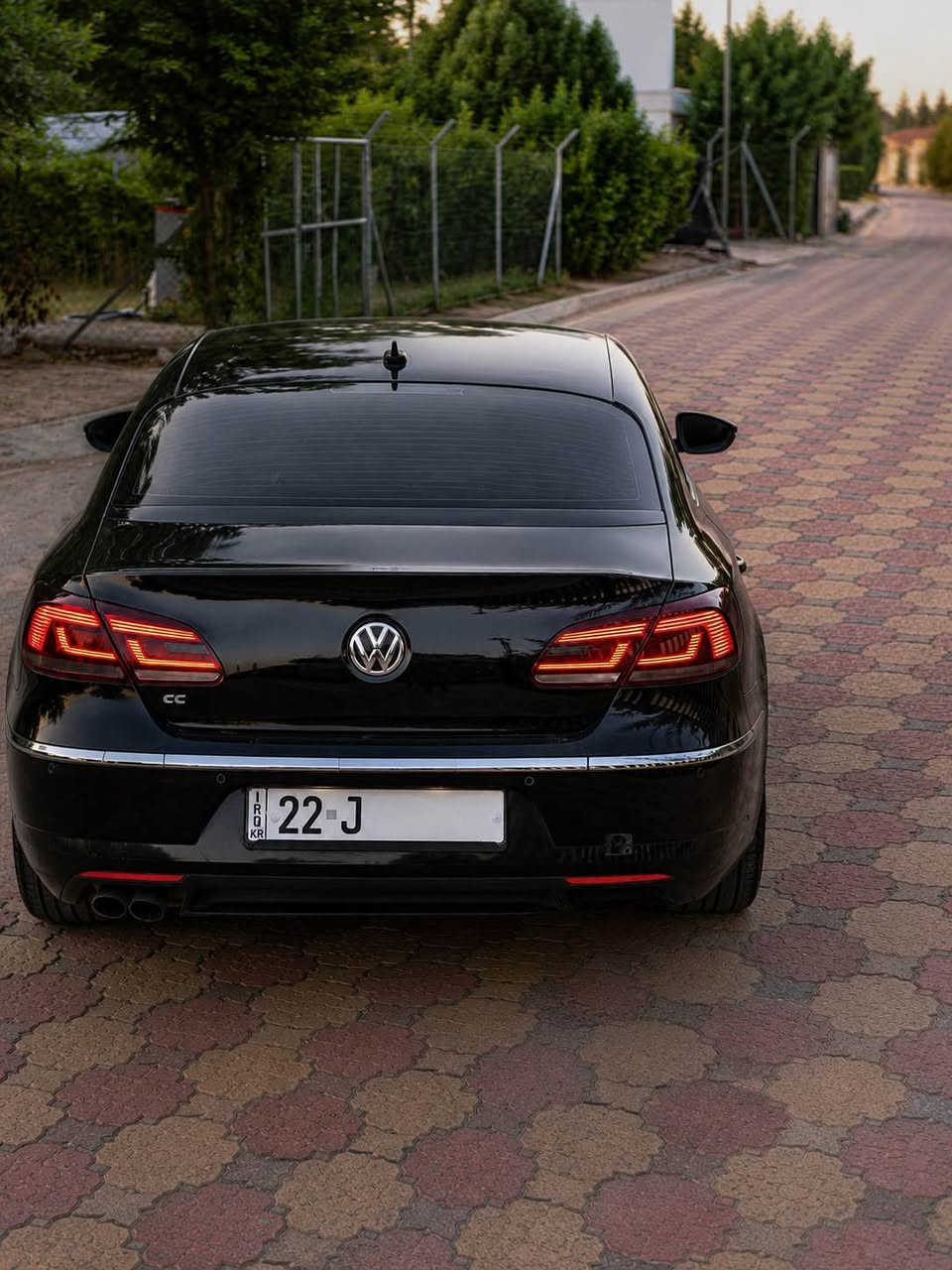 للبيع الاناقة الألمانية 🇩🇪
– PASSAT CC –
وارد خليجي وكالة أربيل 
السعر : 128$
الرقم : ***********
▫️الموقع : بغداد
▫️موديل : 2015
▫️محرك : 4 سلندر 2.0 تيربو

🔥 المواصفات (فول أعلى فئة R–LiNE):
✔️ بانوراما
✔️ شاشة كار بلي
✔️ شفتات ستيرن
✔️ بصمة Start Engine قرب الگير
✔️ اوتوبارك Auto Park
✔️ بردة خلفية كهربائية
✔️ رادار فتح وغلق 4 ابواب
✔️ حساسات مطر وماسحات أوتوماتيك
✔️ حساسات أمامي وخلفي 360
✔️ لايت متحرك ترحيب + زينون
✔️ كشنات كهربائية + هيتر + ميموري
✔️ بريك كهربائي
✔️ إضاءة ترحيب
✔️ أنظمة قيادة Sport / Comfort / Normal
وغير مواصفات بعد اكثر من ما مذكور ...🔥

💢 ملاحظة : سيارة مكفولة من كلشي فقط صبغ شبرين بقبغ الصندوق ...محرك، گير، كهربائيات وحدادية كلها بلادية بغداد, العراق

